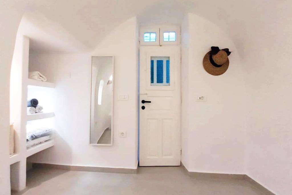 Finikas Cave House Lägenhet Foinikiá Exteriör bild